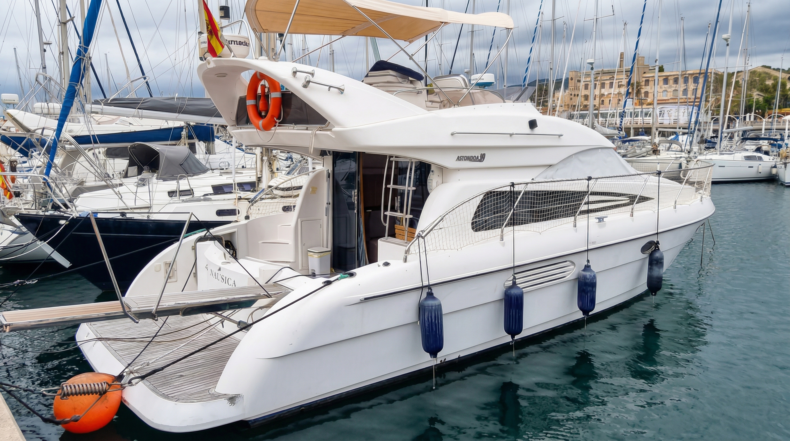 Astondoa 39 — photo 3 of 20