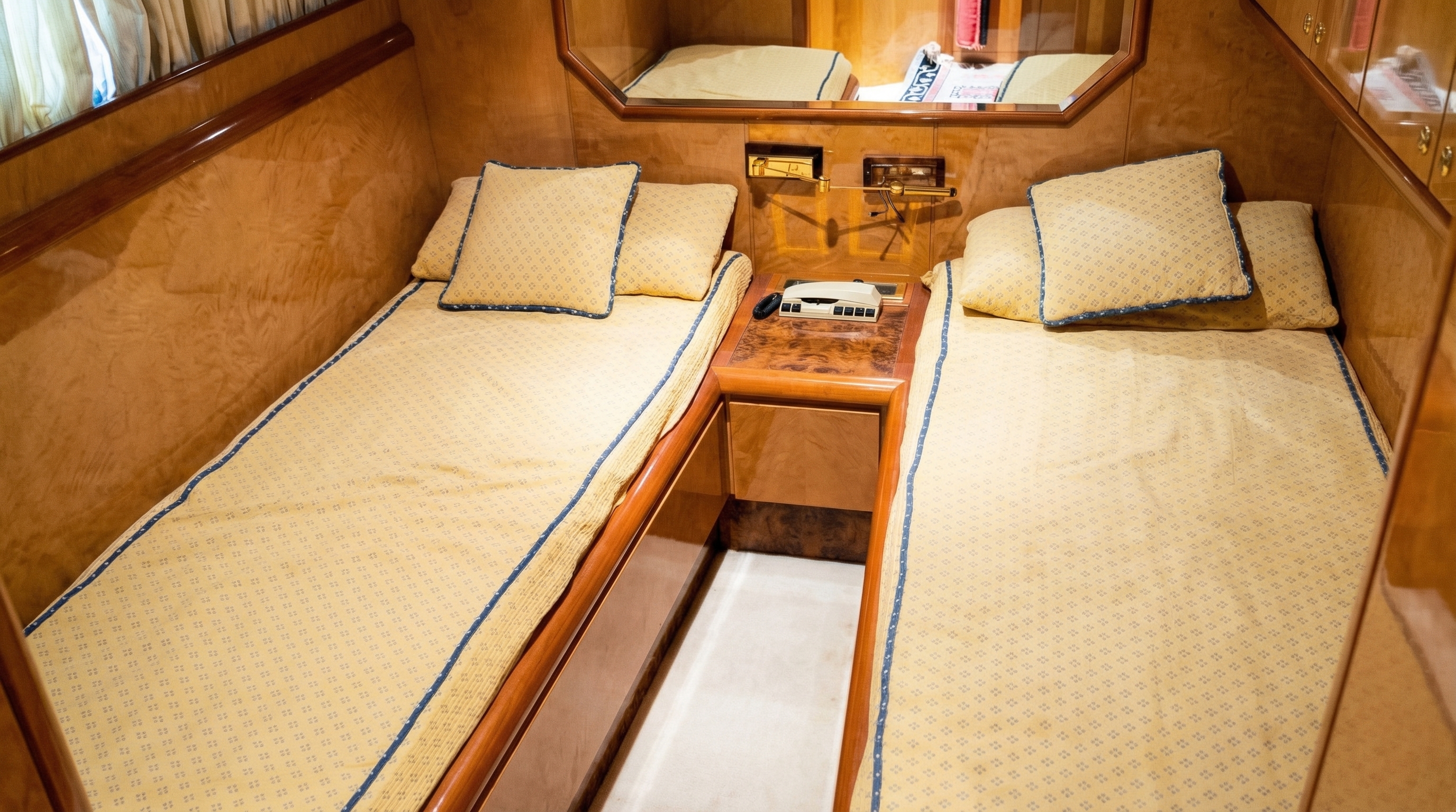 Astondoa 53 GLX — photo 13 of 25