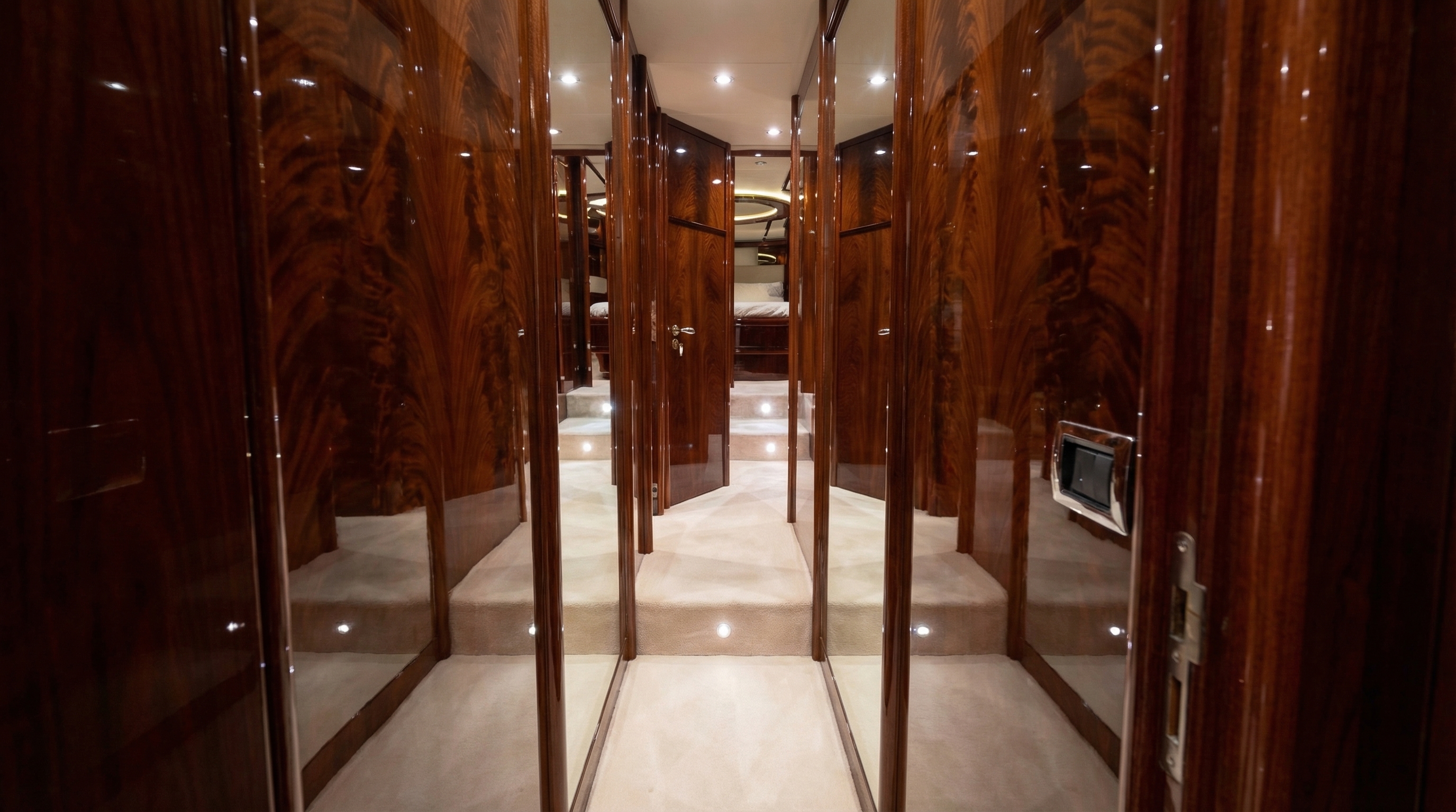 Astondoa 72 GLX — photo 10 of 27