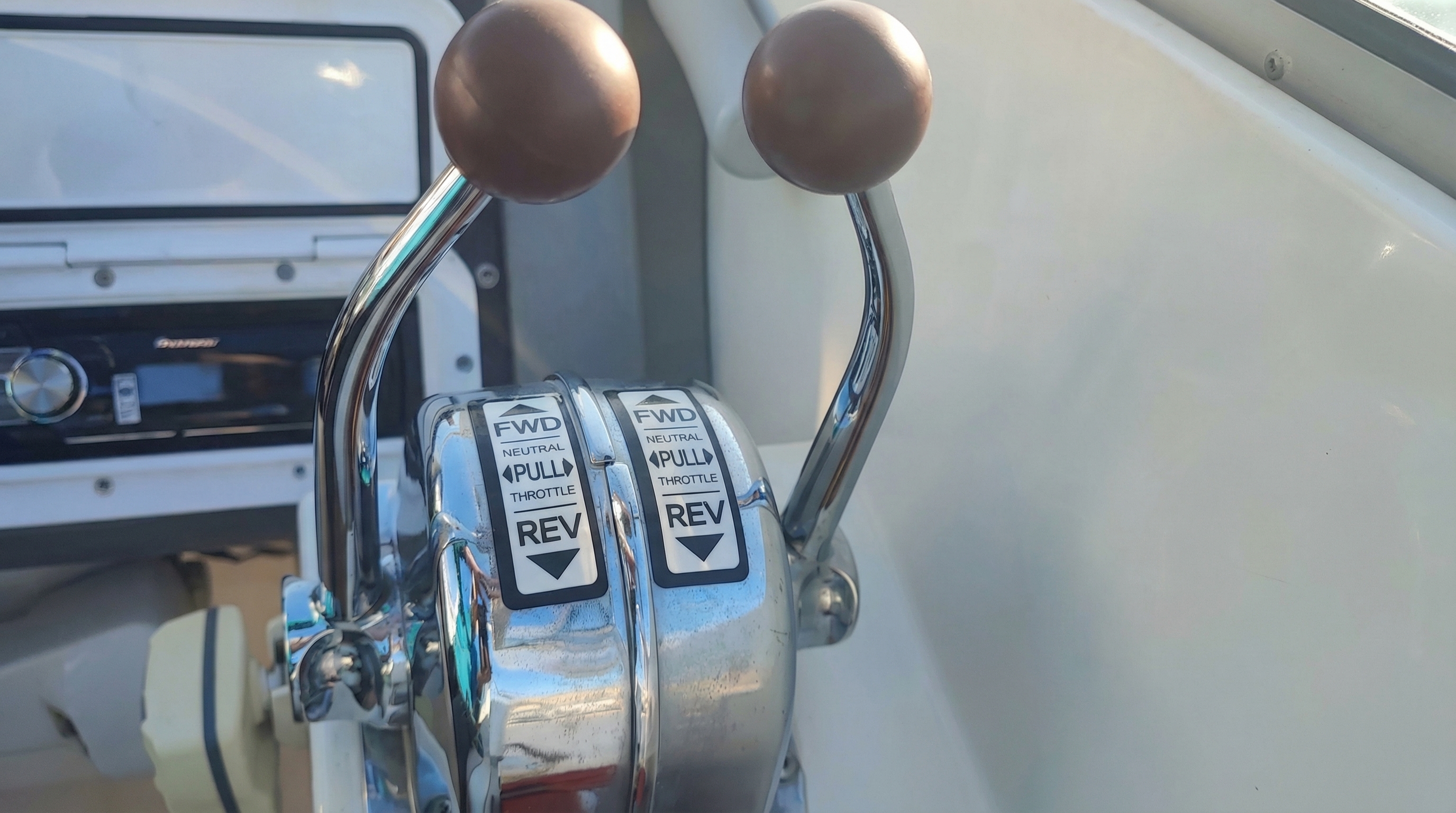 Fjord 900 — photo 4 of 12