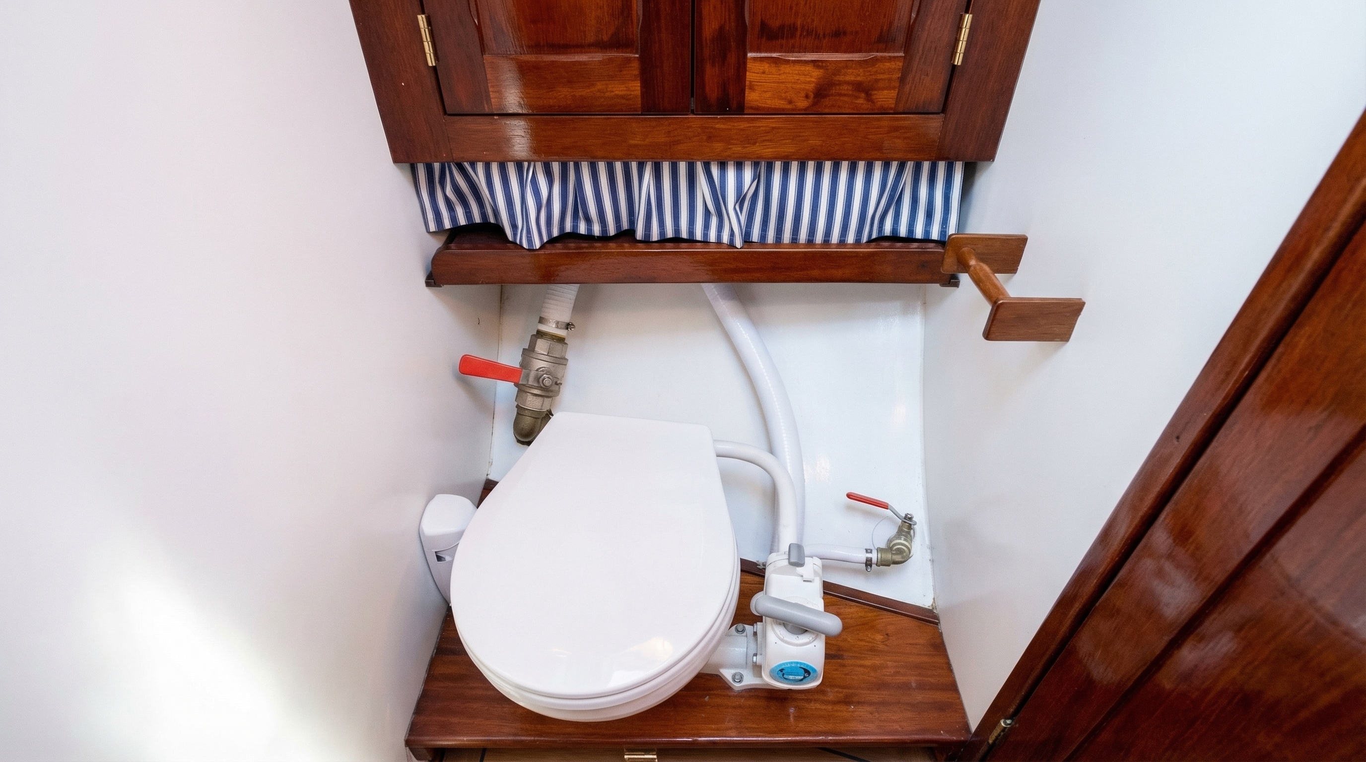 Ketch Nordic 36 Classic — photo 9 of 12