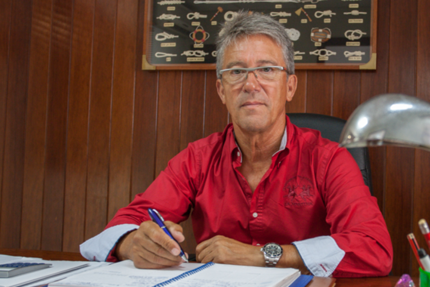 Jordi Sentíes, fundador de SentYacht, en su despacho de El Masnou